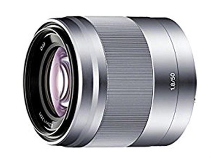 50mm f1.8 E OSS Lens Silver