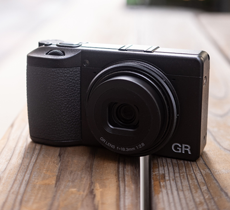 GR IV HDF Camera